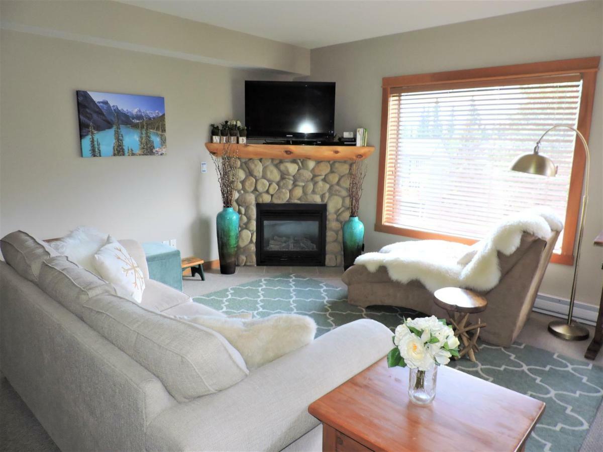 Fenwick Vacation Rental Open Hot Tub Glorious Mountain 2 Bedroomキャンモア エクステリア 写真