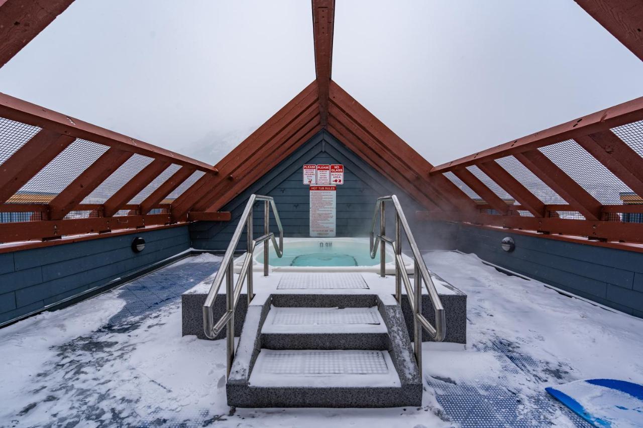 Fenwick Vacation Rental Open Hot Tub Glorious Mountain 2 Bedroomキャンモア エクステリア 写真
